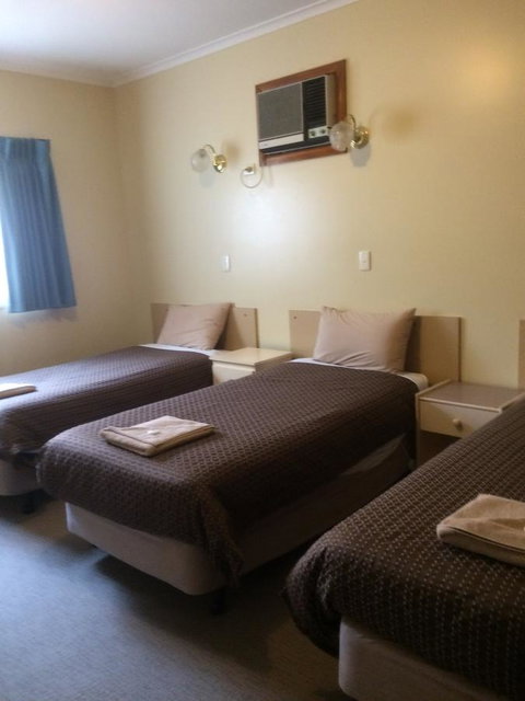 Ambassador Motor Inn - Newcastle Accommodation 25