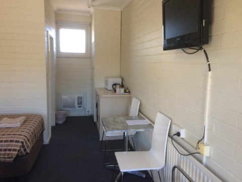 Ambassador Motor Inn - Newcastle Accommodation 12