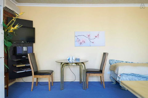 Cottages For Two - Newcastle Accommodation 12