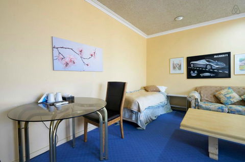 Cottages For Two - Newcastle Accommodation 7