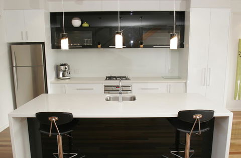 104 On Merri Apartments - New Castle Tourism 6