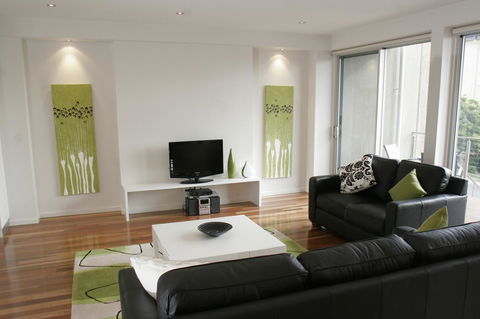 104 On Merri Apartments - New Castle Tourism 8