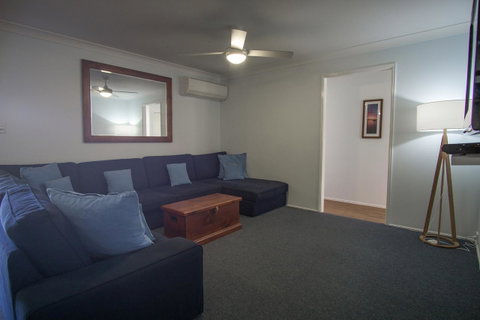 Debbie\'s Place - Newcastle Accommodation 7