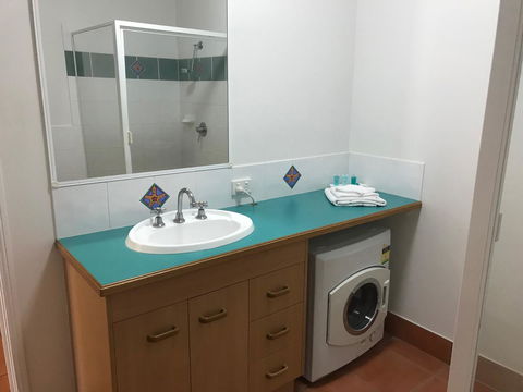 Coral Cove Resort - New Castle Tourism 5