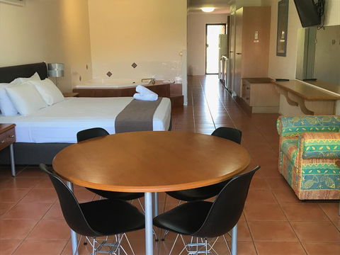 Coral Cove Resort - New Castle Tourism 3