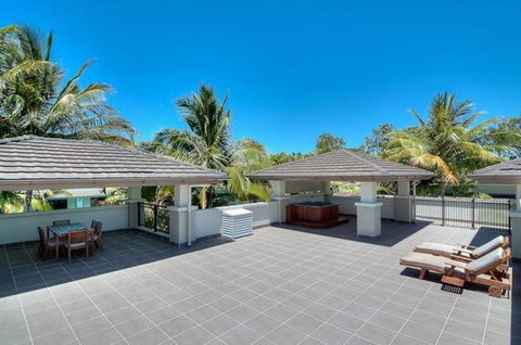 Luxury Apartments At Temple Resort And Spa Port Douglas - Newcastle Accommodation 30