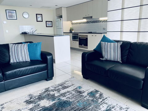Ocean Views Resort Caloundra - New Castle Tourism 22