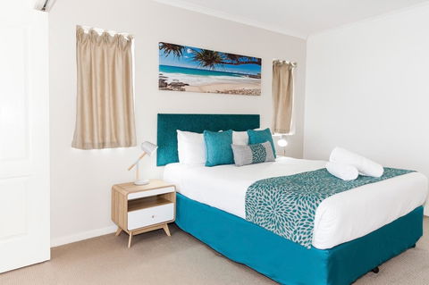 Ocean Views Resort Caloundra - New Castle Tourism 32