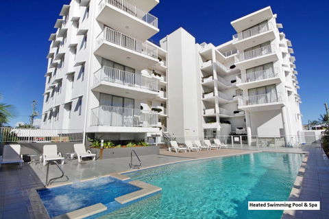 Ocean Views Resort Caloundra - New Castle Tourism 3