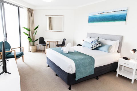 Ocean Views Resort Caloundra - New Castle Tourism 21