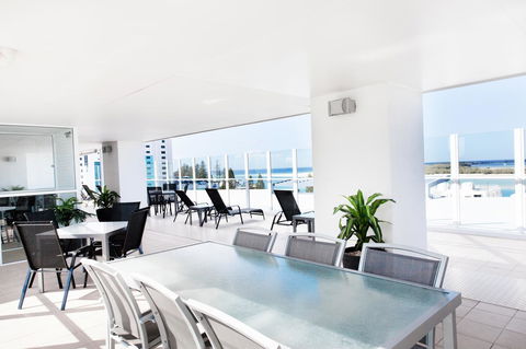 Ocean Views Resort Caloundra - New Castle Tourism 10