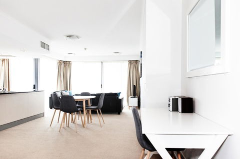Ocean Views Resort Caloundra - New Castle Tourism 41