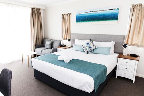 Ocean Views Resort Caloundra - New Castle Tourism 26