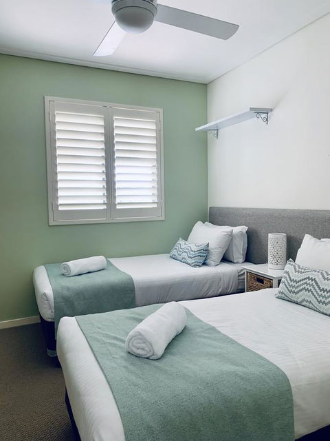 Ocean Views Resort Caloundra - New Castle Tourism 15