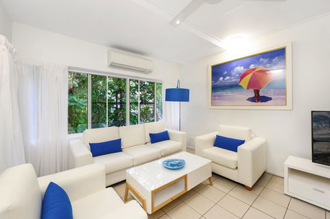 By The Sea Port Douglas - New Castle Tourism 0