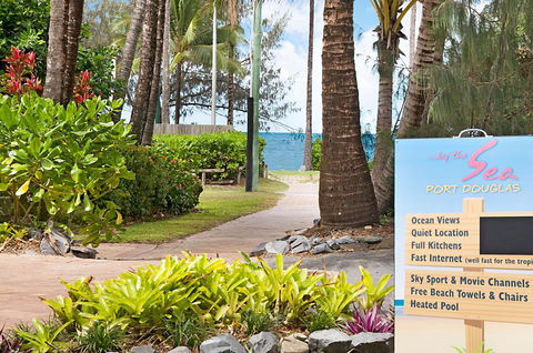By The Sea Port Douglas - New Castle Tourism 26
