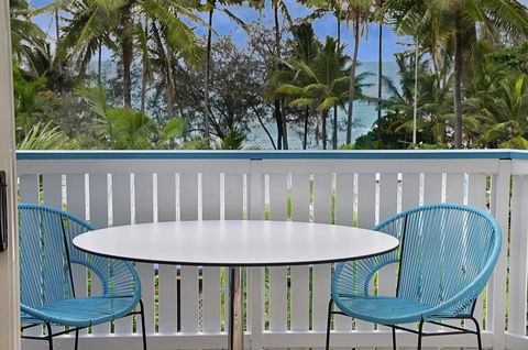 By The Sea Port Douglas - New Castle Tourism 5