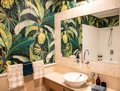 NOMAD - Luxe Apartment - New Castle Tourism 12