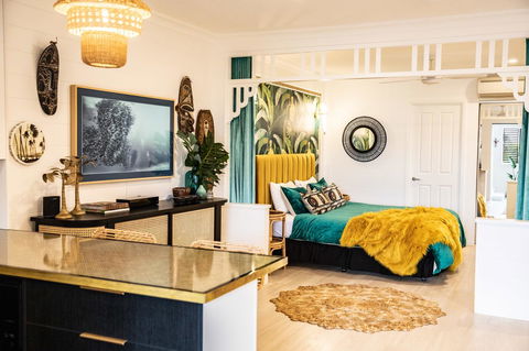 NOMAD - Luxe Apartment - New Castle Tourism 0