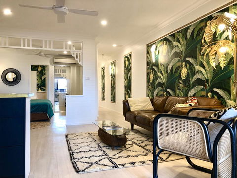 NOMAD - Luxe Apartment - New Castle Tourism 24