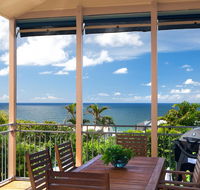 Jolly Roger's Beach House - Newcastle Accommodation