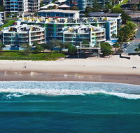 Rolling Surf Resort - New Castle Tourism