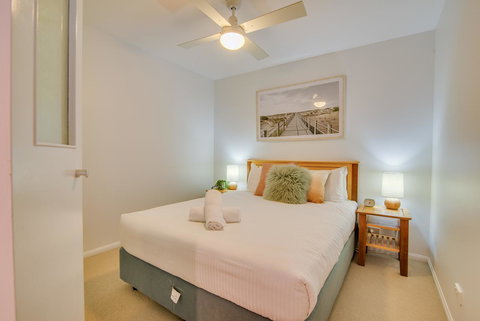 Grand Palais Boolarong Beachside Apartments - Newcastle Accommodation 4