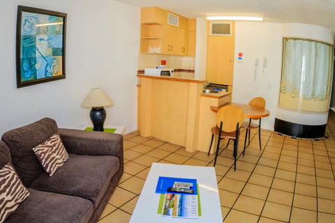 Grand Palais Boolarong Beachside Apartments - Newcastle Accommodation 38