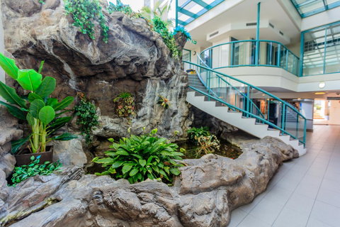 Grand Palais Boolarong Beachside Apartments - Newcastle Accommodation 40