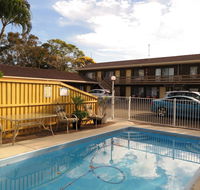 Twin Pines Motel - New Castle Tourism