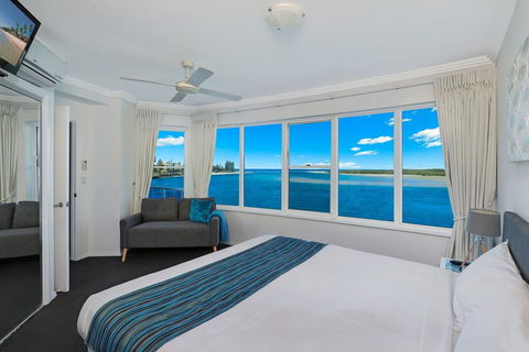Watermark Resort Caloundra - New Castle Tourism 27