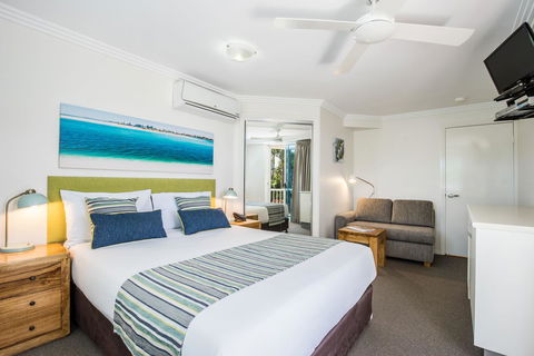 Watermark Resort Caloundra - New Castle Tourism 12
