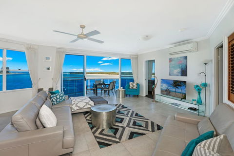 Watermark Resort Caloundra - New Castle Tourism 17