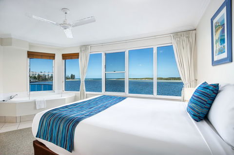 Watermark Resort Caloundra - New Castle Tourism 30