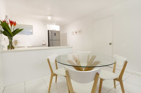 The White House Port Douglas - Newcastle Accommodation 13