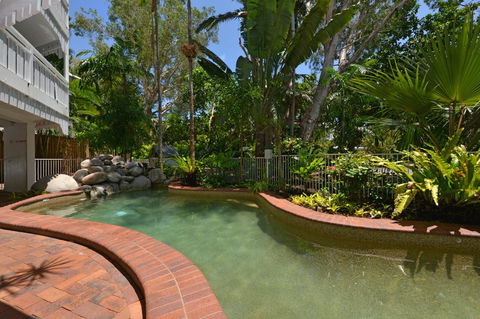 The White House Port Douglas - Newcastle Accommodation 17