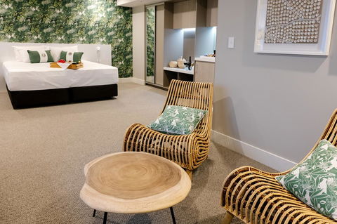 Pacific Hotel Cairns - New Castle Tourism 19