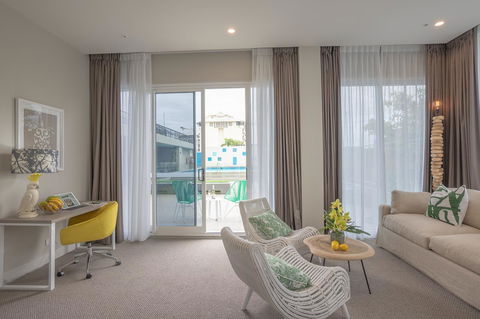 Pacific Hotel Cairns - New Castle Tourism 6