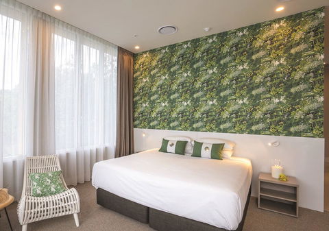 Pacific Hotel Cairns - New Castle Tourism 18
