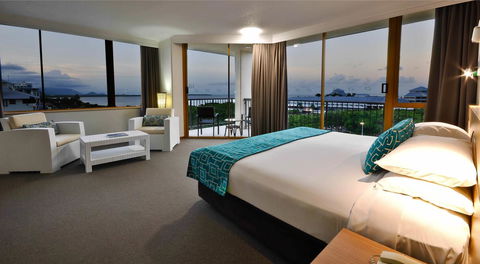 Pacific Hotel Cairns - New Castle Tourism 2