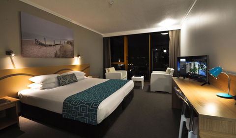 Pacific Hotel Cairns - New Castle Tourism 44