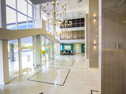 Pacific Hotel Cairns - New Castle Tourism 33