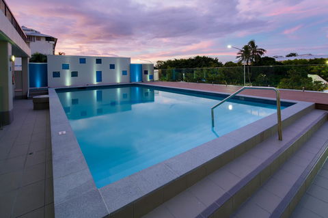 Pacific Hotel Cairns - New Castle Tourism 1