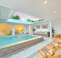  ANDY'S BEACH HOUSE  - Newcastle Accommodation