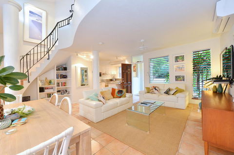 [ ANDY'S BEACH HOUSE ] - New Castle Tourism 13