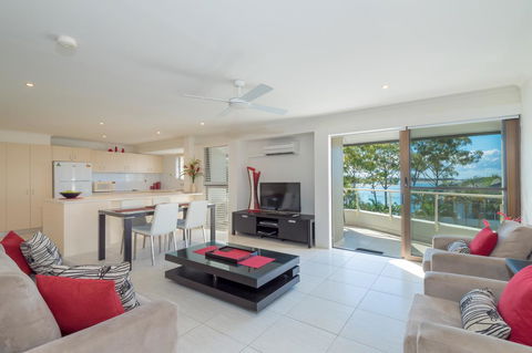 Munna Beach Apartments - Newcastle Accommodation 25