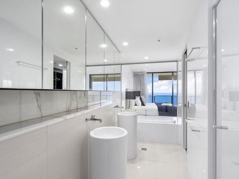 Oracle Resort Broadbeach - Gclr - New Castle Tourism 24