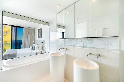 Oracle Resort Broadbeach - Gclr - New Castle Tourism 2