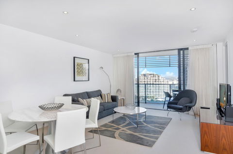 Oracle Resort Broadbeach - Gclr - New Castle Tourism 39