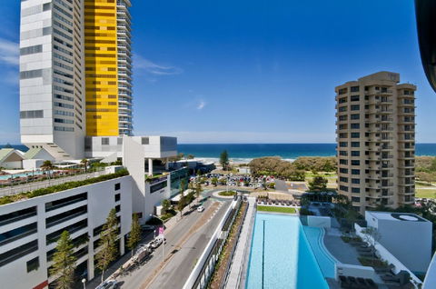 Oracle Resort Broadbeach - Gclr - New Castle Tourism 8
